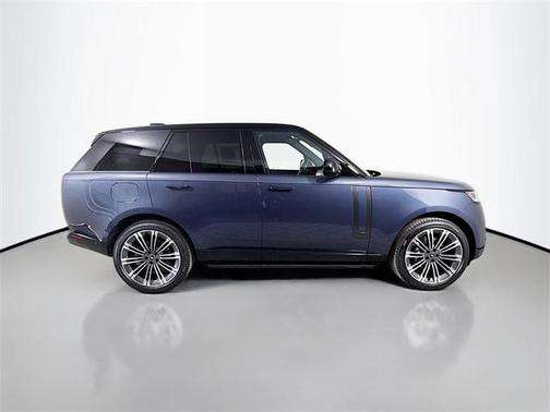 2025 Land Rover Range Rover P400 SE