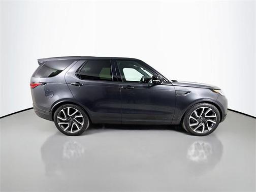 2025 Land Rover Discovery P300 S