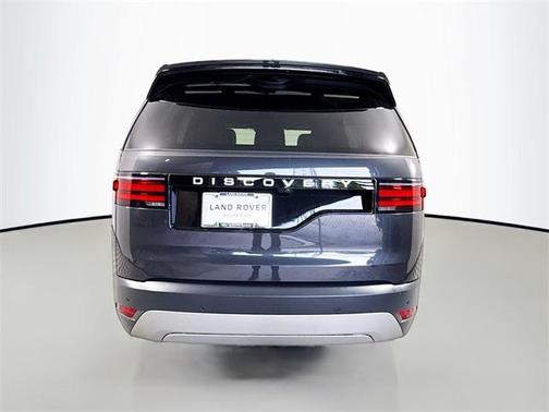2025 Land Rover Discovery P300 S