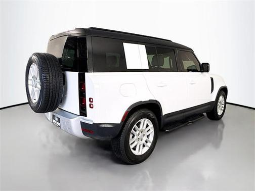 2025 Land Rover Defender 110 P300