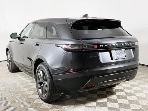 2026 Land Rover Range Rover Velar P250 SE R-Dynamic