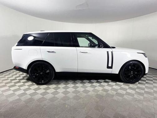 2025 Land Rover Range Rover P550e Autobiography