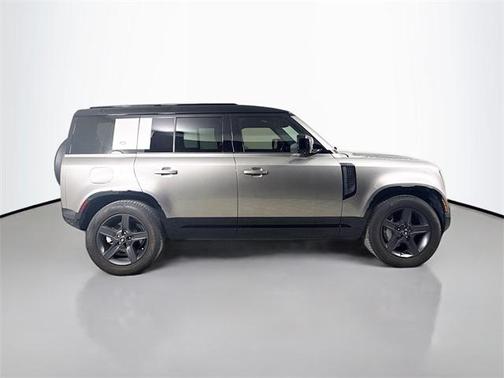 2023 Land Rover Defender 110 X-Dynamic SE