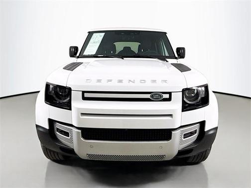 2025 Land Rover Defender 110 P300