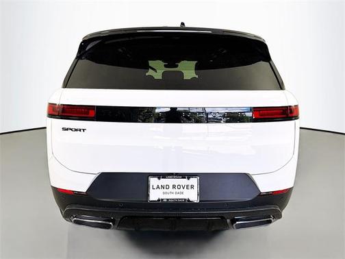 2025 Land Rover Range Rover Sport SE