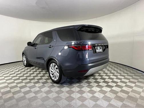 2024 Land Rover Discovery P300 S