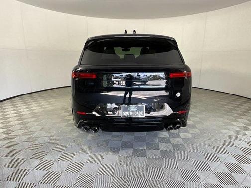 2025 Land Rover Range Rover Sport P635 SV Edition Two