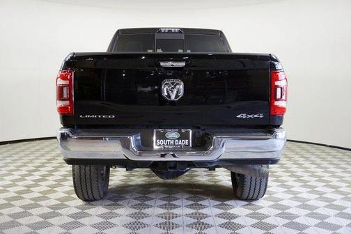 Photo 4 of 39 of 2020 RAM 2500 Limited