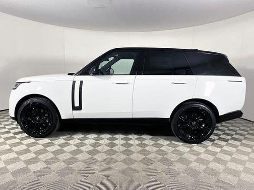 2025 Land Rover Range Rover P530 SE