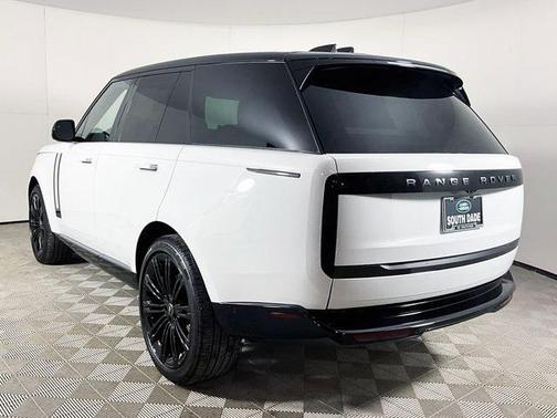 2025 Land Rover Range Rover P530 SE