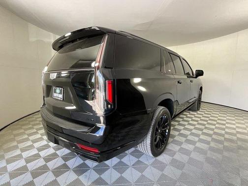 2023 Cadillac Escalade ESV Sport Platinum