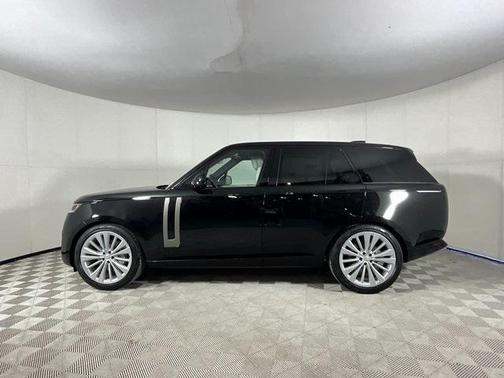 2025 Land Rover Range Rover P530 SE