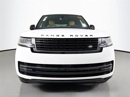 2025 Land Rover Range Rover P550e SE