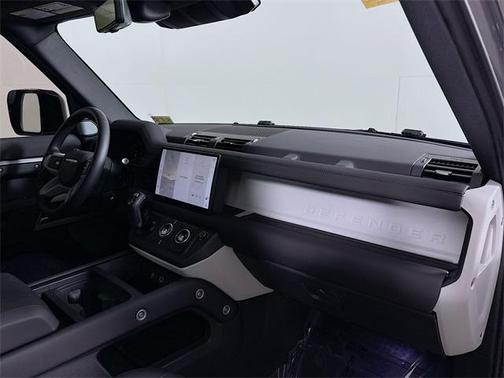 2024 Land Rover Defender 130 P400 S