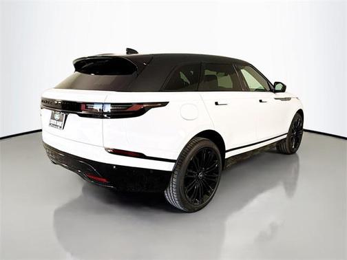 2026 Land Rover Range Rover Velar P400 Dynamic SE