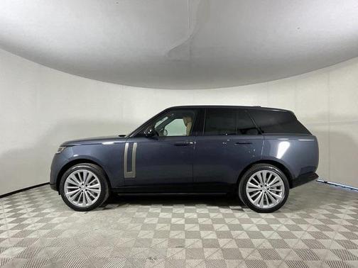 2025 Land Rover Range Rover P530 SE