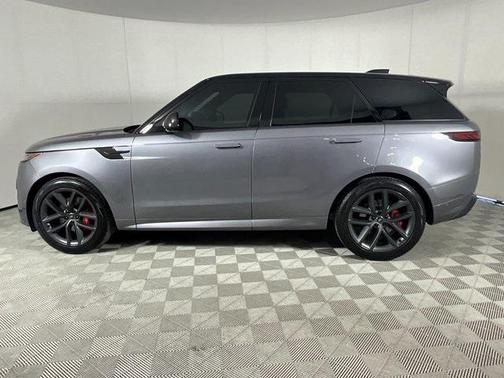 2024 Land Rover Range Rover Sport SE