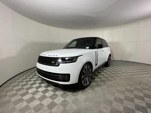 2025 Land Rover Range Rover P530 SE