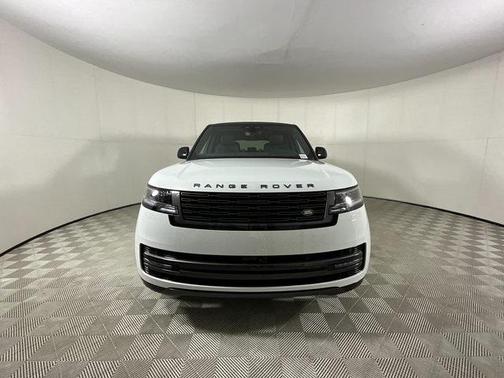 2025 Land Rover Range Rover P530 SE