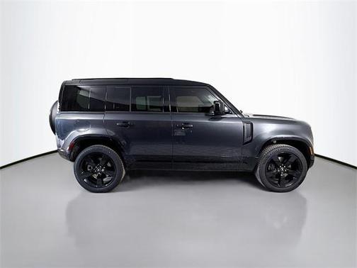 2025 Land Rover Defender 110 P400 X-Dynamic SE