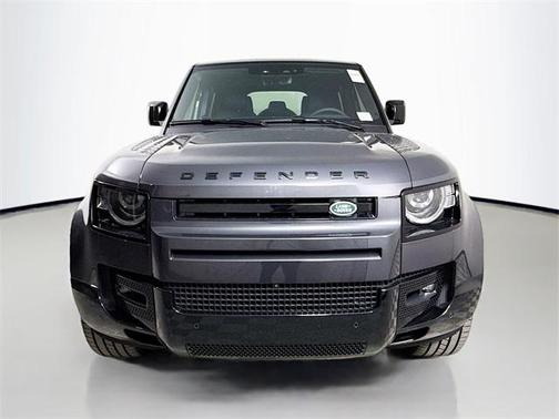 2025 Land Rover Defender 110 P400 X-Dynamic SE