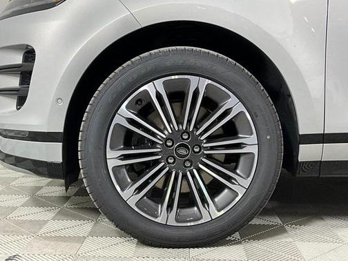 2026 Land Rover Range Rover Evoque Dynamic SE