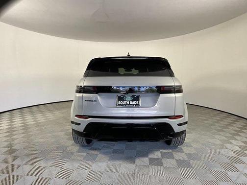 2026 Land Rover Range Rover Evoque Dynamic SE