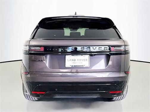 2026 Land Rover Range Rover Velar P250 SE R-Dynamic