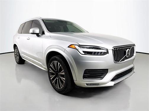 2020 Volvo XC90 T5 Momentum