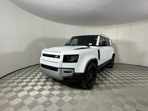 2025 Land Rover Defender 110 P400 S