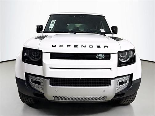 2025 Land Rover Defender 110 P400 S