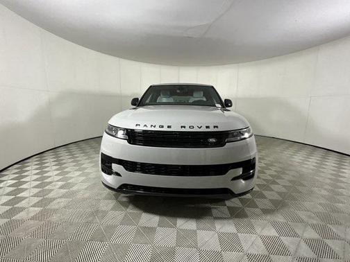 2025 Land Rover Range Rover Sport SE