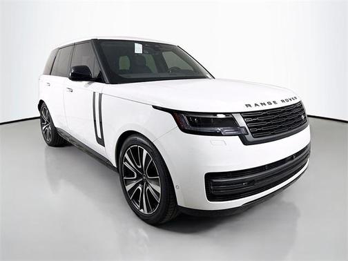 2025 Land Rover Range Rover P550e SE
