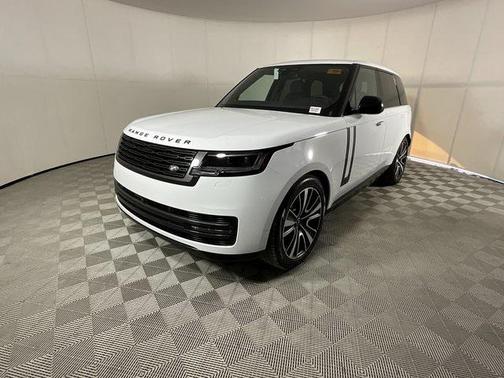 2025 Land Rover Range Rover P550e SE