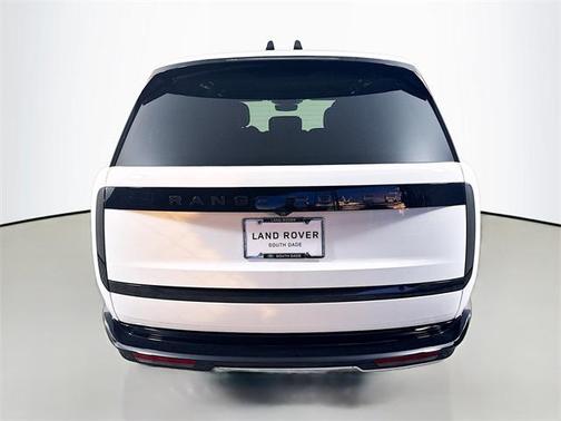 2025 Land Rover Range Rover P530 SE