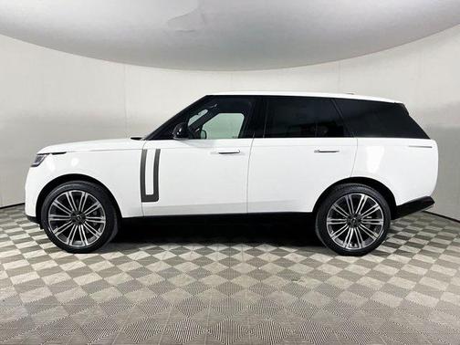 2025 Land Rover Range Rover P530 SE