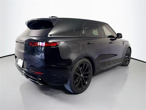 2024 Land Rover Range Rover Sport SE