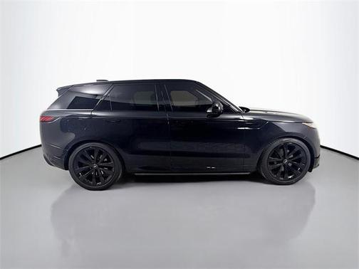 2024 Land Rover Range Rover Sport SE