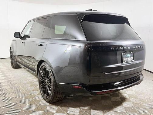 2025 Land Rover Range Rover P530 SE 7 Seat