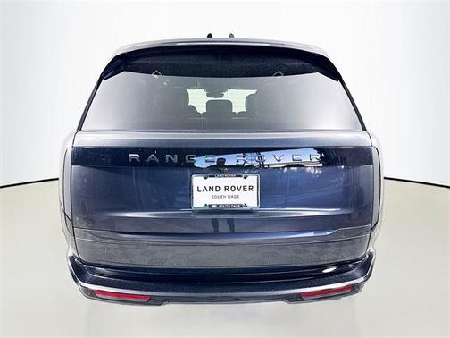 2025 Land Rover Range Rover P530 SE 7 Seat