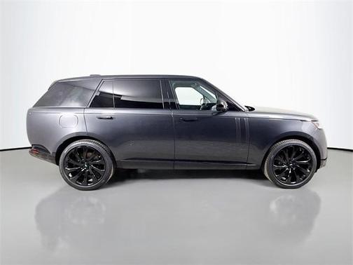 2025 Land Rover Range Rover P530 SE 7 Seat