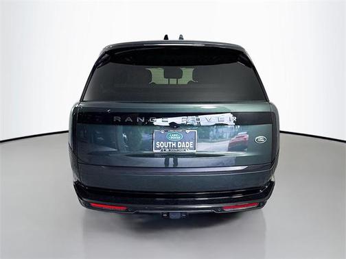2023 Land Rover Range Rover P530 SE