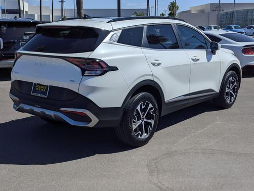 Snow White Pearl 2024 Kia Sportage Hybrid EX
