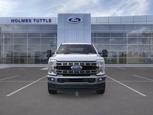 Oxford White 2026 Ford F-250 XLT