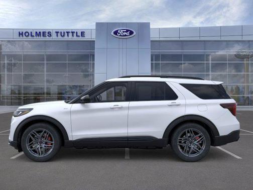 Star White Metallic Tri-Coat 2026 Ford Explorer ST-Line