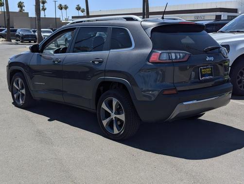Granite Crystal Metallic Clearcoat 2019 Jeep Cherokee Limited