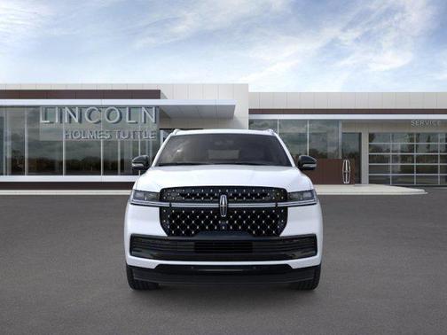Pristine White Metallic Tri-Coat 2026 Lincoln Navigator Black Label