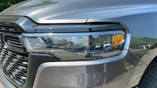 Granite Crystal Clearcoat Metallic 2026 RAM 1500 Express