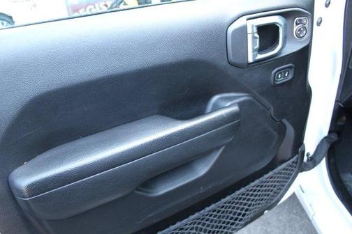 Bright White Clearcoat 2023 Jeep Wrangler Sport