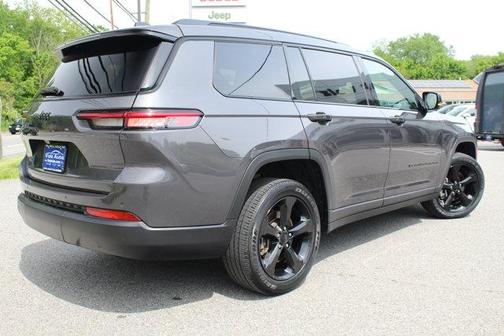 Metallic 2023 Jeep Grand Cherokee L Laredo